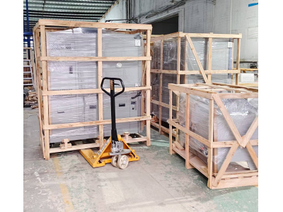 定制鹽霧腐蝕試驗箱發(fā)貨廣東陽江客戶公司